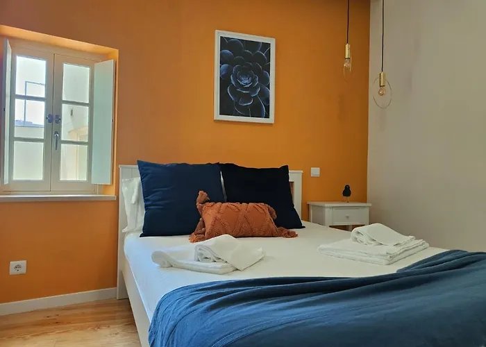 Blue Essence Apartment - Central