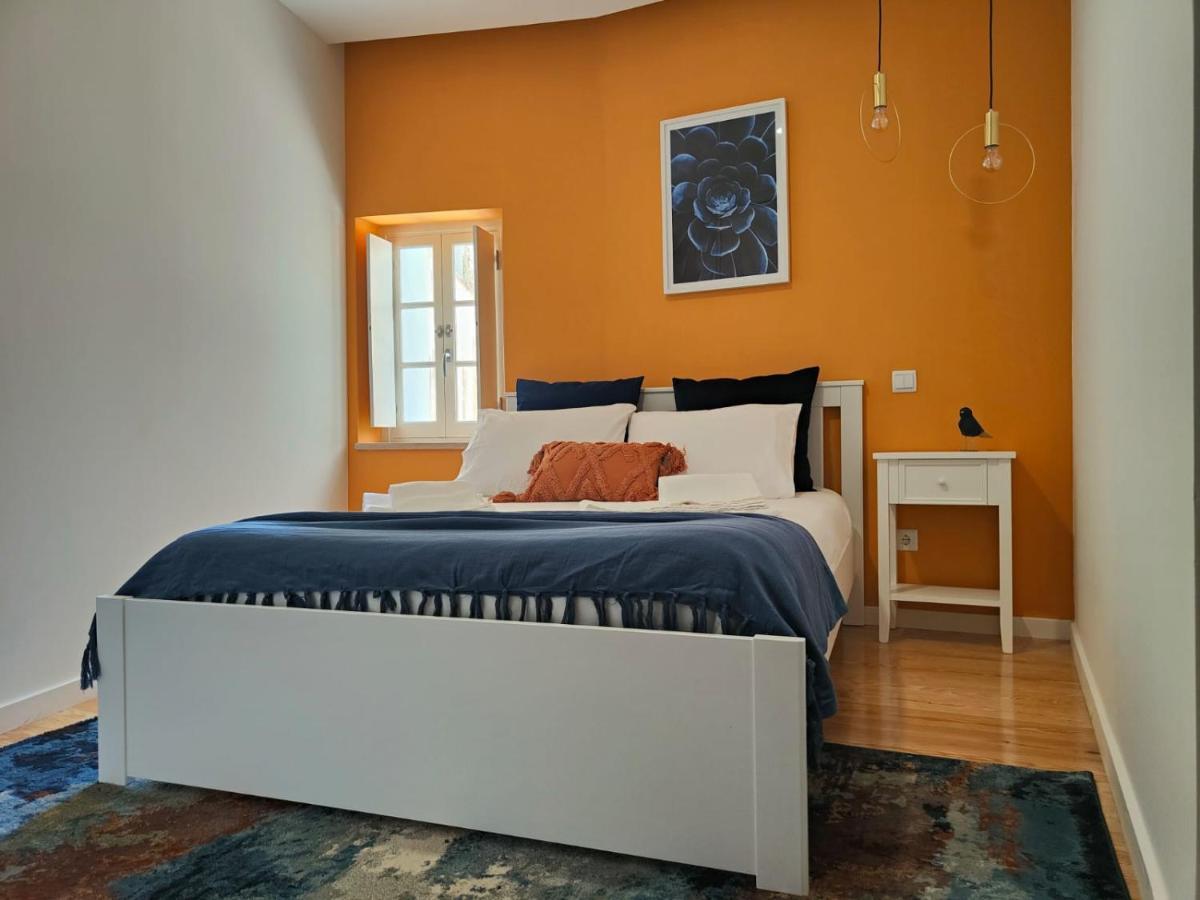 Apartment Blue Essence - *